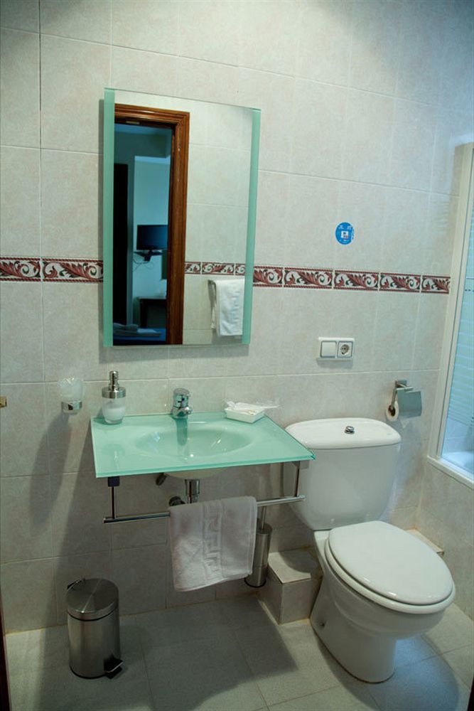 Pension San Isidro Madrid Exterior photo